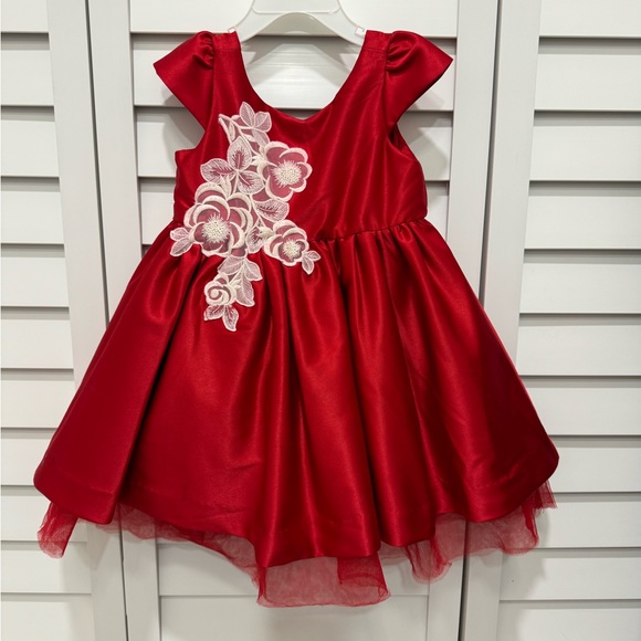 Dress - Picture 2 of 4